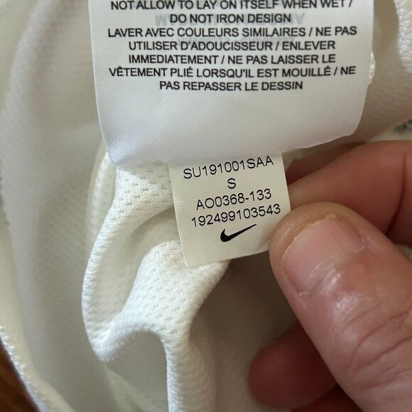 Nike Women's Dri-FIT Bee Tennis Top French Open Size Small Rare Find Tennis Prep - Picture 9 of 11